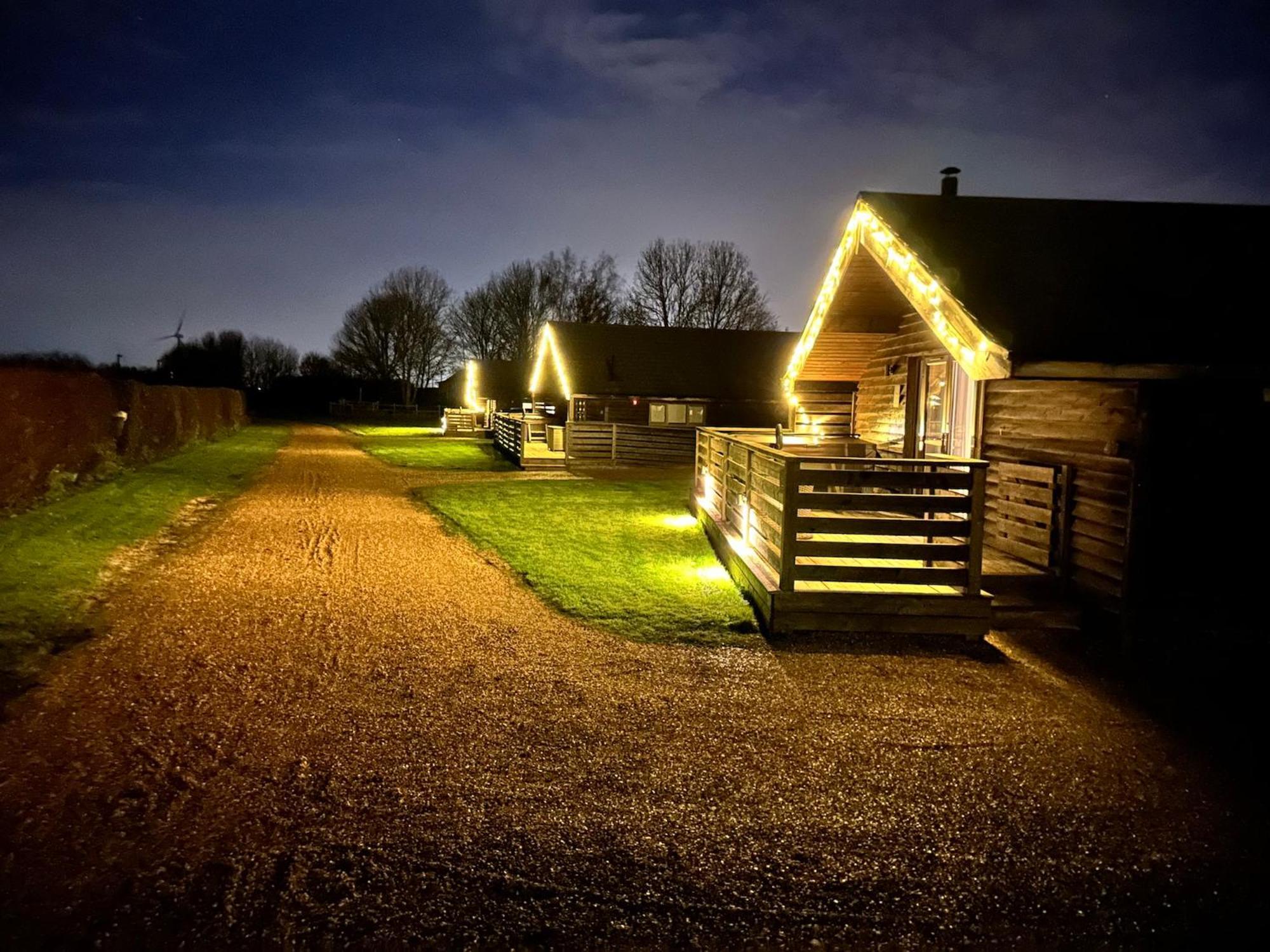 Fields End Lodges Doddington  Extérieur photo