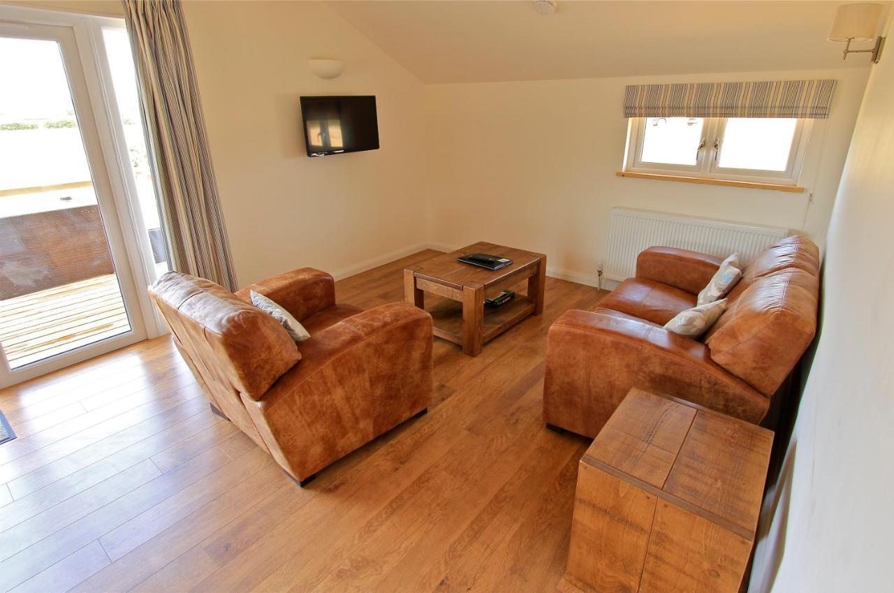 Fields End Lodges Doddington  Extérieur photo