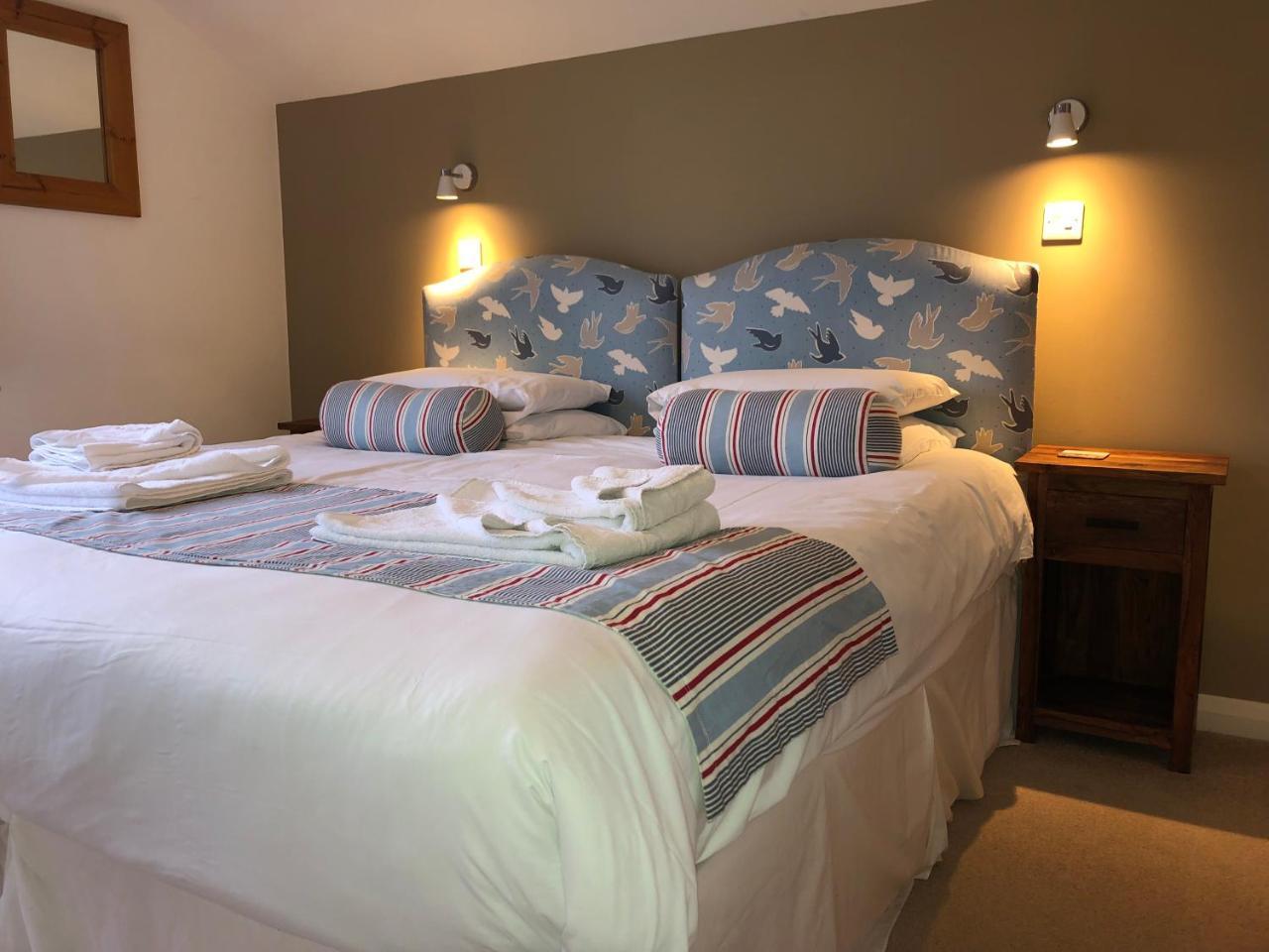 Fields End Lodges Doddington  Extérieur photo