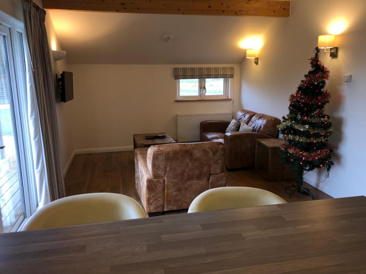 Fields End Lodges Doddington  Extérieur photo